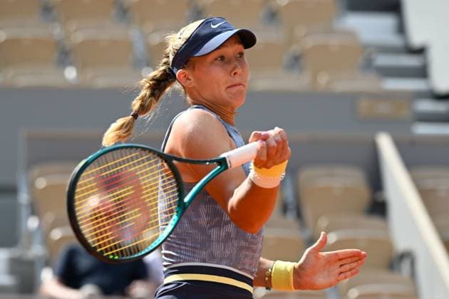 Mirra Andreeva ( RUS ) during the 2024 French Open at Roland Garros on June 6, 2024 in Paris, France. ( Photo by federico pestellini panoramic ) - TENNIS : Roland Garros 2024 - Internationaux de France - 06 06 2024 FedericoPestellini Panoramic 