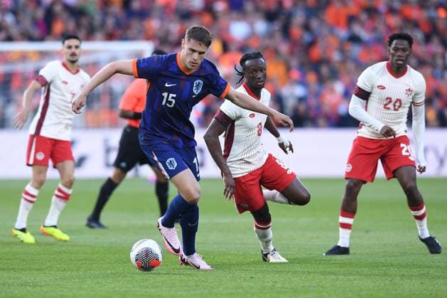 Football, Netherlands - Canada