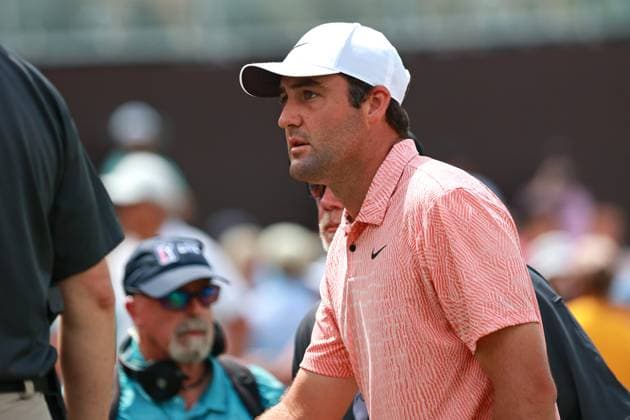 The Memorial Tournament Scottie Scheffler of the United States walks off the 18th green after completing Day One of The Memorial Tournament presented by Workday at Muirfield Village Golf Club in Dublin, Ohio, USA on Thursday, June 6, 2024. Dublin Ohio United States  Copyright: xJorgexLemusx originalFilename:lemus-thememor240606_npz7k.jpg