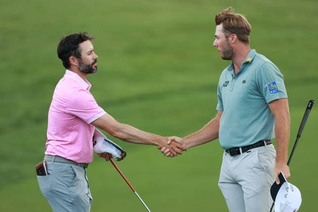 The Memorial Tournament Adam Hadwin of Canada (L) shakes hands with Sam Burns of the United State after completing the 18th hole during Day One of The Memorial Tournament presented by Workday at Muirfield Village Golf Club in Dublin, Ohio, USA on Thursday, June 6, 2024. Dublin Ohio United States  Copyright: xJorgexLemusx originalFilename:lemus-thememor240606_npnZ8.jpg