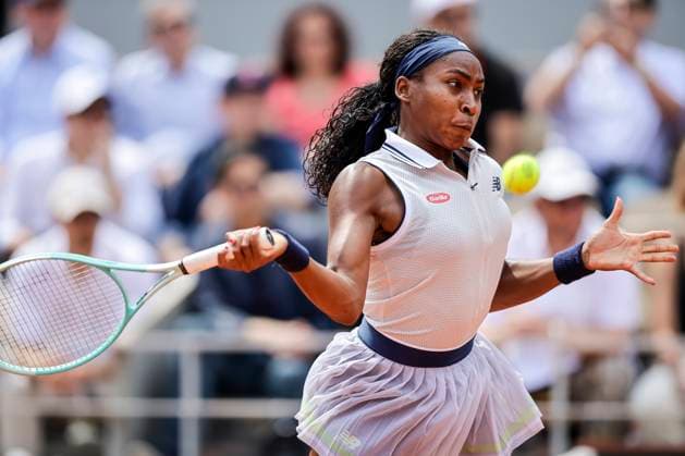 Coco Gauff of United States plays a backhand against Iga Swiatek of Poland during the Women™s Single Semi Finals of 2024 French Open Day 12 at Roland Garros on June 6, 2024 in Paris, France Photo by JustPictures Paris Roland Garros France Copyright: x x2024xEurasiaxSportxImagesx jp-en-EuSpIm-AB4_Roland_Garros_06Jun2024_PR211
