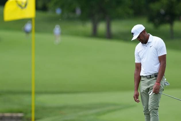 DUBLIN, OH - JUNE 06: Tony Finau reacts to shot chip shot on to the green of hole 14 during the first round of the Memorial Tournament presented by Workday on June 6, 2024 at Muirfield Village Golf Club in Dublin, Ohio. (Photo by Jason Mowry Icon Sportswire) GOLF: JUN 06 PGA, Golf Herren the Memorial Tournament presented by Workday EDITORIAL USE ONLY Icon240606071