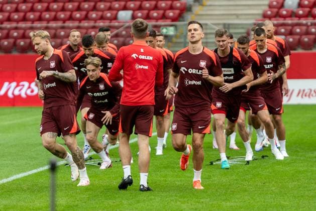 Team Poland Before Friendly Match Against Ukraine Tymoteusz Puchacz and Arkadiusz Milik are training with team Poland before the friendly match against Ukraine in Warsaw, Poland, on June 06, 2024. Warsaw Poland  Copyright: xFotoxOlimpikx originalFilename:jastrzebowski-teampola240606_nppA0.jpg