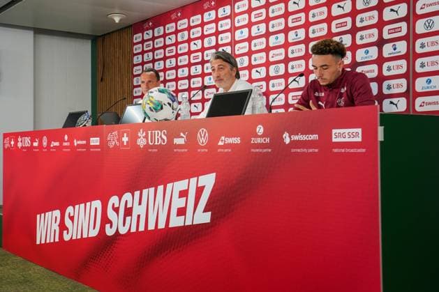 St Gallen, Switzerland Press conference of the Swiss national team with national team coach Murat Yakin and national player Ruben Vergas before the last test match against Austria Uefa Euro 2024, soccer, international match, media conference, PK, Kybunpark Copyright: xJoeranxSteinsiekx