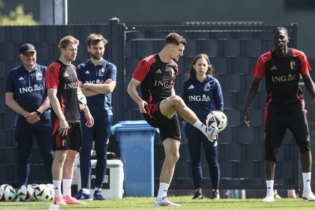 Belgium s Kevin De Bruyne, Belgium s Thomas Meunier and Belgium s Amadou Onana pictured during a training session of the Belgian national soccer team Red Devils, at the Royal Belgian Football Association s training center in Tubize, Friday 07 June 2024. The Red Devils are preparing for the Euro 2024 European Championships in Germany. BRUNOxFAHY  x94097964x