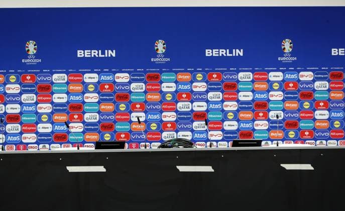 Interior view press conference room Media Center Press Center of the European Championship Media Day Olympiastadion Berlin in preparation Sport Football Soccer Euro 2024 European Championship European Championship Men Season 2023 2024 07 06 2024 DFL regulations prohibit any use of photographs as image sequences and or quasi video