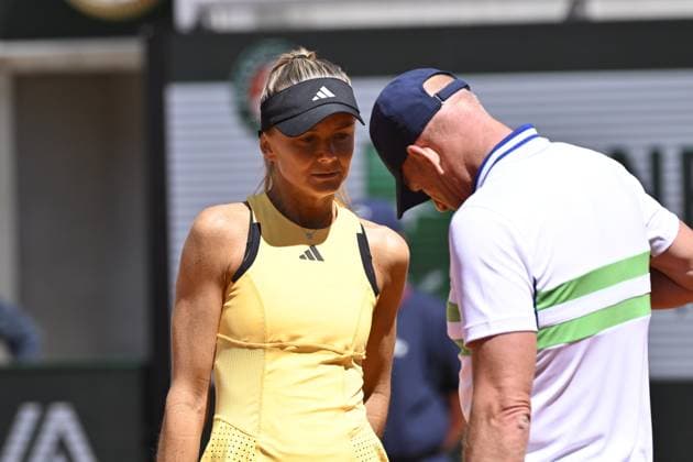 Tennis : Roland Garros 2024 - France - Daniela Hantuchova et Guy Forget jouent le double mixte du tournoi des legendes Tennis : Roland Garros 2024 - France - 07 06 2024 ChrysleneCaillaud Panoramic 