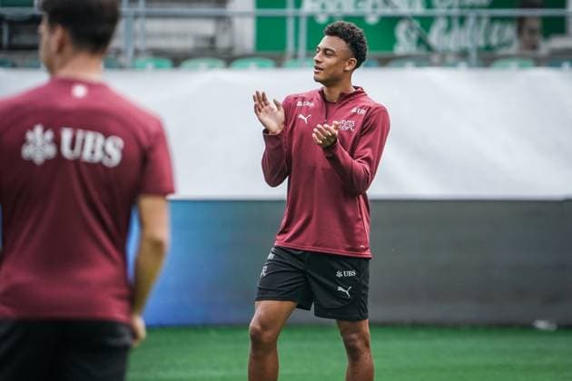 Football St Gallen, Switzerland National team Switzerland training before the last test match against Austria at Kybunpark SUI, AUT, friendly match, UEFA EURO 2024, Nati Suisse Dan Ndoye St Gallen Kybunpark Switzerland Copyright: xJoeranxSteinsiekx