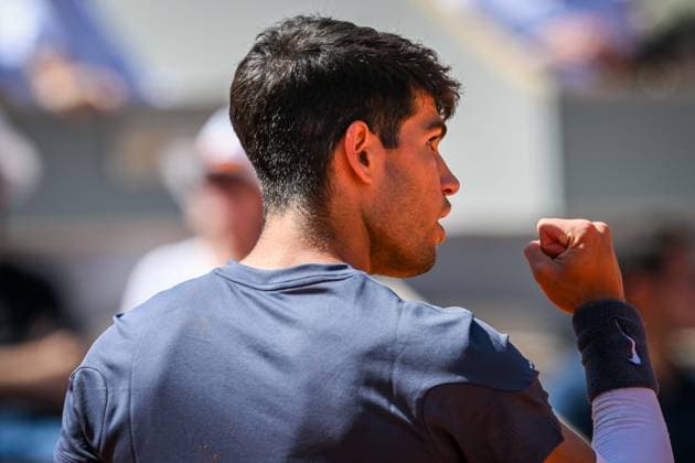 June 7, 2024, Paris, France, France: Carlos ALCARAZ of Spain celebrates his point during the thirteenth day of Roland-Garros 2024, French Open 2024, Grand Slam tennis tournament at the Roland-Garros Stadium on June 07, 2024 in Paris, France. Paris France - ZUMAm308 20240607_zsp_m308_004 Copyright: xMatthieuxMirvillex