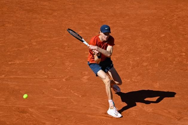 Jannik Sinner ( ITA ) during the 2024 French Open at Roland Garros on June 7, 2024 in Paris, France. ( Photo by federico pestellini panoramic ) - TENNIS : Roland Garros 2024 - Internationaux de France - 07 06 2024 FedericoPestellini Panoramic 