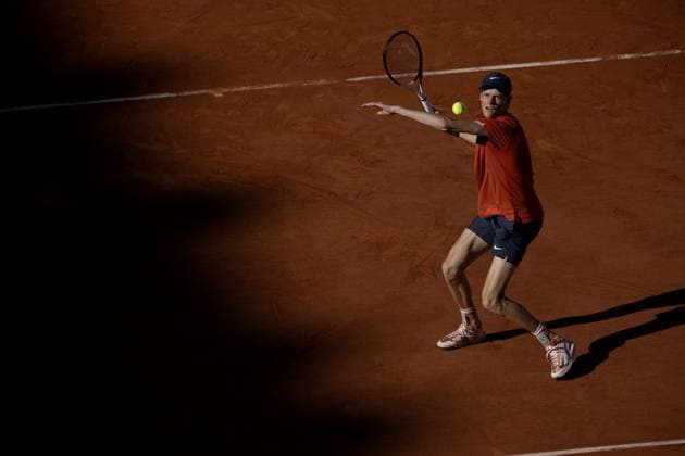 Jannik Sinner of Italy in action French Open Tennis, Day 13, Tennis, Roland Garros, Paris, France - 07 June 2024  Copyright: xEllaxLing Shutterstockx 14523807bd