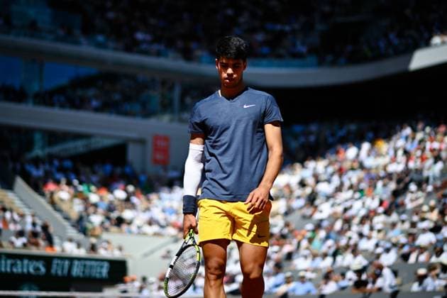 Carlos Alcaraz ( Espagne ) during the 2024 French Open at Roland Garros on June 7, 2024 in Paris, France. ( Photo by federico pestellini panoramic ) - TENNIS : Roland Garros 2024 - Internationaux de France - 07 06 2024 FedericoPestellini Panoramic 