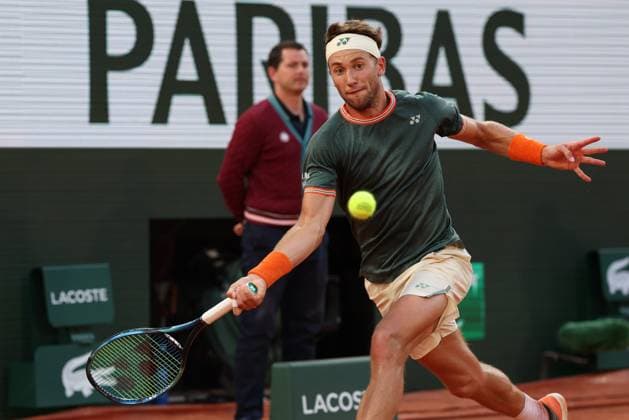 ROLAND GARROS 2024 Thierry Larret Maxppp. Tennis. Roland Garros 2024. Internationaux de France de tennis. Stade Roland Garros, Paris (75). Le 7 juin 2024. Demi finale hommes. Court Philippe Chatrier : Casper RUUD (NOR) vs Alexander ZVEREV (GER) PARIS (75) STADE ROLAND GARROS PARIS ILE DE FRANCE FRANCE  Copyright: xThierryxLarret MAXPPPxThierryxLarretx TL_20240607_1001 0534969083st