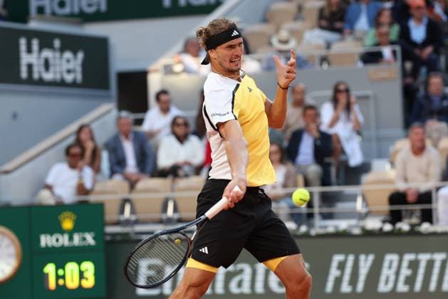 ROLAND GARROS 2024 Thierry Larret Maxppp. Tennis. Roland Garros 2024. Internationaux de France de tennis. Stade Roland Garros, Paris (75). Le 7 juin 2024. Demi finale hommes. Court Philippe Chatrier : Casper RUUD (NOR) vs Alexander ZVEREV (GER) PARIS (75) STADE ROLAND GARROS PARIS ILE DE FRANCE FRANCE  Copyright: xThierryxLarret MAXPPPxThierryxLarretx TL_20240607_1006 0534969102st