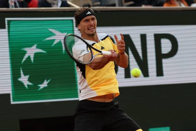 ROLAND GARROS 2024 Thierry Larret Maxppp. Tennis. Roland Garros 2024. Internationaux de France de tennis. Stade Roland Garros, Paris (75). Le 7 juin 2024. Demi finale hommes. Court Philippe Chatrier : Casper RUUD (NOR) vs Alexander ZVEREV (GER) PARIS (75) STADE ROLAND GARROS PARIS ILE DE FRANCE FRANCE  Copyright: xThierryxLarret MAXPPPxThierryxLarretx TL_20240607_1018 0534969136st