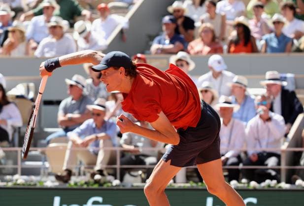 Jannik Sinner of Italy plays against Carlos Alcaraz of Spain plays during their semi-final match at the French Tennis Open in Roland Garros in Paris, France, on Friday, June 7, 2024. Alcaraz won 2-6, 6-3, 3-6, 6-4, 6-3 and qualified for the final.  PAR20240607112 MAYAxVIDON-WHITE