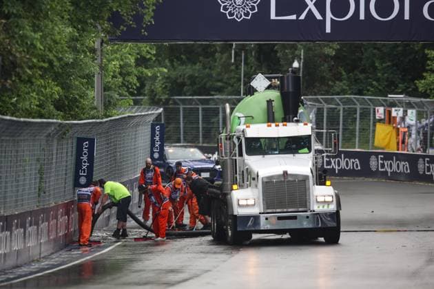 marshall, commissaire de piste, marshal, marshalls, marshals during the Formula 1 AWS Grand Prix du Canada 2024, 9th round of the 2024 Formula One World Championship, WM, Weltmeisterschaft from June 07 to 09, 2024 on the Circuit Gilles Villeneuve, in Montrà al, Canada - F1 - CANADIAN GRAND PRIX 2024 DPPI Panoramic 240607_R09_CANADA_DP_XB3_2458