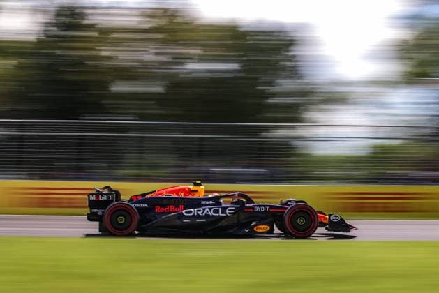 11 PEREZ Sergio (mex), Red Bull Racing RB20, action during the Formula 1 AWS Grand Prix du Canada 2024, 9th round of the 2024 Formula One World Championship, WM, Weltmeisterschaft from June 07 to 09, 2024 on the Circuit Gilles Villeneuve, in MontrÃ al, Canada - F1 - CANADIAN GRAND PRIX 2024 DPPI Panoramic  240607_R09_CANADA_DP_XB5_0186