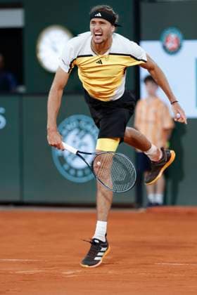 Alexander Zverev GER , Semifinal, Semi Final Tennis French Open 2024 Roland Garros Paris France June 7, 2024 Copyright: xJuergenxHasenkopfx