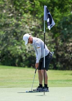 HUMBLE, TX - JUNE 07: Scott Vincent (ZIM) putts on 10 during the first round of the LIV Golf Houston tournament on June 7, 2024 at Golf Club of Houston in Humble, Texas (Photo by Leslie Plaza Johnson Icon Sportswire) GOLF: JUN 07 LIV Golf League Houston EDITORIAL USE ONLY Icon2406070311