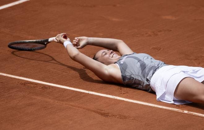 Tereza Valentova of CZE celebrates on match point French Open Tennis, Day 14, Tennis, Roland Garros, Paris, France - 08 June 2024  Copyright: xEllaxLing Shutterstockx 14523809f