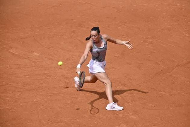 Tennis : Roland Garros 2024 - France - Teresa Valentova -Rrepublique Tceaue - gagne le titre du simple juniors filles Tennis : Roland Garros 2024 - France - 08 06 2024 ChrysleneCaillaud Panoramic 