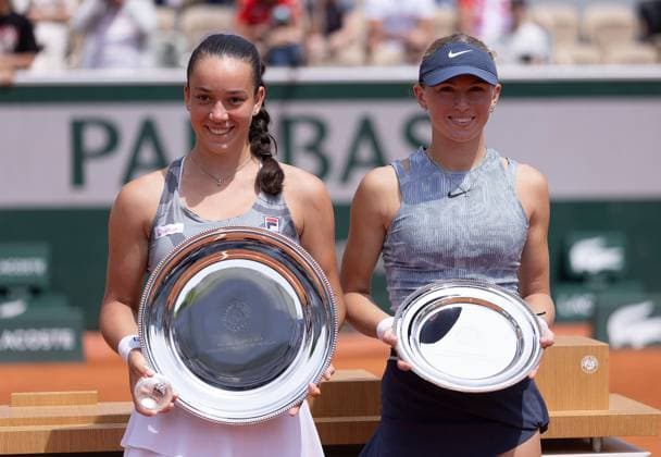 Tereza Valentova of CZE celebrates with the trophy next to Laura Samson French Open Tennis, Day 14, Tennis, Roland Garros, Paris, France - 08 June 2024  Copyright: xEllaxLing Shutterstockx 14523809n