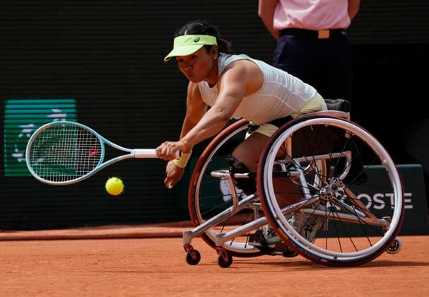 (240608) -- PARIS, June 8, 2024 -- Zhu Zhenzhen competes during the Women s Wheelchair Singles Final between Zhu Zhenzhen of China and Diede De Groot of the Netherlands at the French Open tennis tournament at Roland Garros in Paris, France, June 8, 2024. ) (SP)FRANCE-PARIS-TENNIS-FRENCH OPEN-WOMEN S WHEELCHAIR SINGLES GaoxJing 
