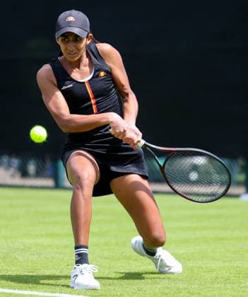 Rothesay Open Nottingham Day One Naiktha Bains (GBR) in the Qualifying Round of the Rothesay Open Nottingham Day One at Lexus Nottingham Tennis Centre, Nottingham Copyright: xAndyxSumnerx FIL-20255-0072 UK Newspapers OUT