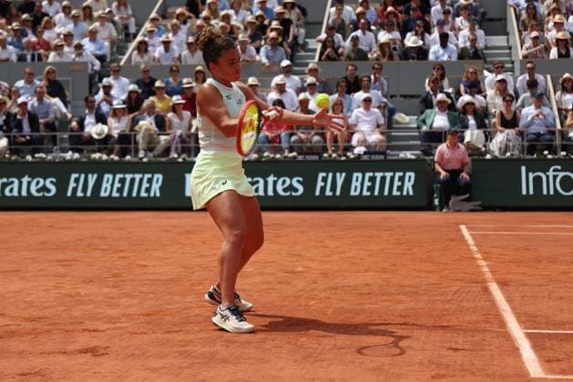 ROLAND GARROS 2024 Thierry Larret Maxppp. Tennis. Roland Garros 2024. Internationaux de France de tennis. Stade Roland Garros, Paris (75). Le 8 juin 2024. Finale Femmes : Court Philippe Chatrier : Iga SWIATEK (POL) vs Jasmine PAOLINI (ITA). PARIS (75) STADE ROLAND GARROS PARIS ILE DE FRANCE FRANCE  Copyright: xThierryxLarret MAXPPPxThierryxLarretx TL_20240608_0108 0535346389st