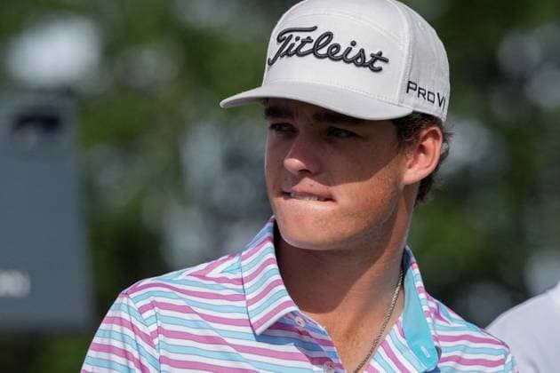 DUBLIN, OH - JUNE 08: Jackson Koivun waits to tee off from hole one during the third round of the Memorial Tournament presented by Workday on June 8, 2024 at Muirfield Village Golf Club in Dublin, Ohio.(Photo by Jason Mowry Icon Sportswire) GOLF: JUN 08 PGA, Golf Herren the Memorial Tournament presented by Workday EDITORIAL USE ONLY Icon240608003
