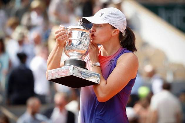 Iga Swiatek POL with cup, trophy, award ceremony, presentation Tennis French Open 2024 Roland Garros Paris France 8 June 2024 Copyright: xJuergenxHasenkopfx