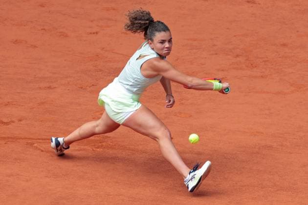 8th June 2024; Roland Garros, Paris, France; 2024 French Open Tennis tournament, Day 14; Jasmine Paolini (ITA) on the backhand during the womens singles final match against against Iga Swiatek (POL)  ActionPlus12652276 JonxBromley