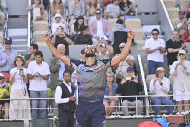 Tennis : Roland Garros 2024 - France - Mate Pavic - Croatie et Arevalo - El Salvador- remporte le titre du double Messieurs Tennis : Roland Garros 2024 - France - 08 06 2024 ChrysleneCaillaud Panoramic 
