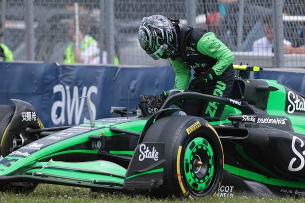 Circuit Gilles-Villeneuve 24 Zhou Guanyu (jap) Stake F1 Team (che) Sauber C445 Ferrari, during the 2024 Formula 1 Canadian Grand Prix, 9th round of the 2024 Formula 1 World Championship, WM, Weltmeisterschaft from June 7 to 9, 2024 at the Gilles Villeneuve Circuit in Montreal. (Philippe Nanchino SPP) Copyright: xPhilippexNanchinox xSPPx spp-en-EuSpIm-PN4_F1_Canada_08Jun2024_MT021
