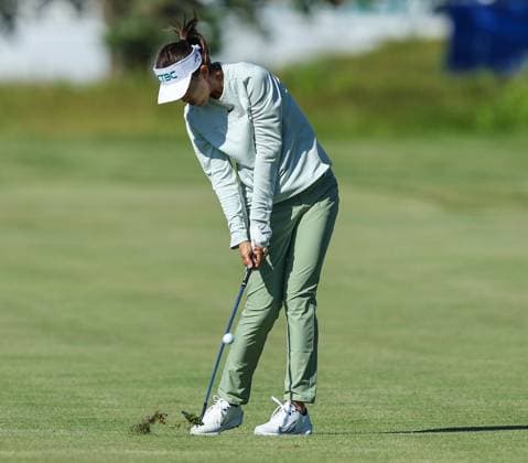 June 8, 2024: Xiaowen Yin of China hits her approach shot to the green during the ShopRite LPGA, Golf Damen Classic in Galloway, NJ. CSM Galloway United States of America - ZUMAc04_ 20240608_zma_c04_016 Copyright: xMikexLangishx