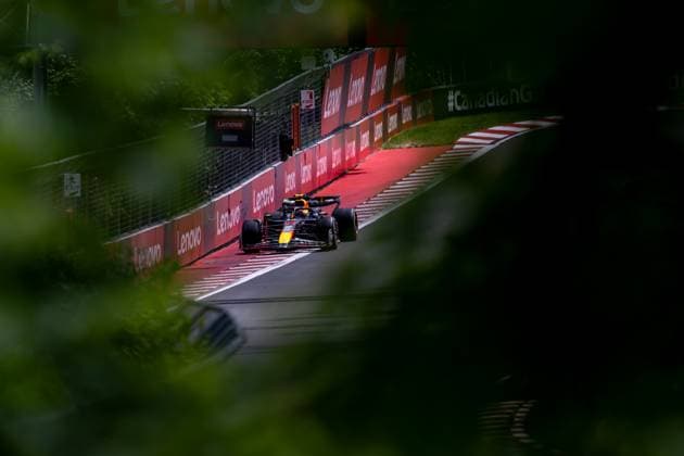 Sport Bilder des Tages MONTREAL, CANADA: Sergio Perez, racing for the Red Bull Racing team during the 2024 Formula 1 Canadian Grand Prix at the Circuit Gilles Villeneuve in Montreal, Canada