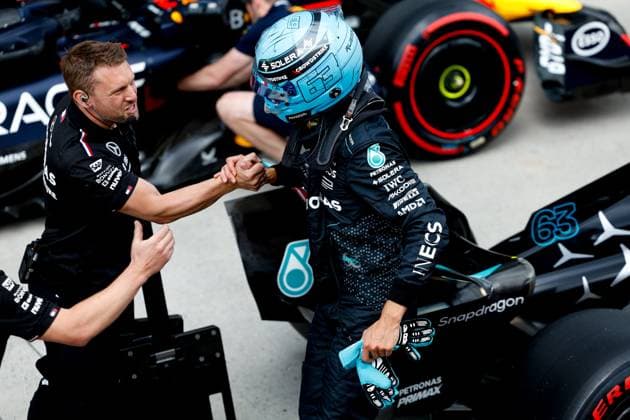 RUSSELL George (gbr), Mercedes AMG F1 Team W15, portrait pole position celebration during the Formula 1 AWS Grand Prix du Canada 2024, 9th round of the 2024 Formula One World Championship, WM, Weltmeisterschaft from June 07 to 09, 2024 on the Circuit Gilles Villeneuve, in MontrÃ al, Canada - F1 - CANADIAN GRAND PRIX 2024 DPPI Panoramic  240608_R09_CANADA_DP_F12024GP09CAN_JK395193