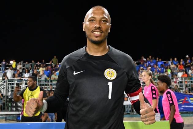 ORANJESTAD - Curacao goalkeeper Eloy Room celebrates the victory during the World Cup qualifying Concacaf match between Aruba v Curacao at the Compleho Deportivo Guillermo Trinidad stadium on June 8, 2024 (local time) in Oranjestad, Aruba. ANP Hollandse Hoogte World Cup 2026 Qualifiers Concacaf 2024 xVIxANPxSportx xGerritxvanxKeulenxIVx 500658878 originalFilename: 500658878.jpg
