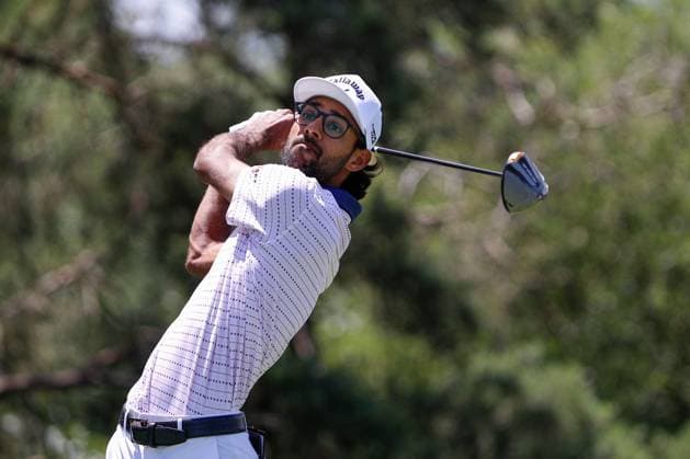 DUBLIN, OH - JUNE 08: Akshay Bhatia of the United States watches his tee shot on the second hole during the third round of the Memorial Tournament presented by Workday at Muirfield Village Golf Club on June 8, 2024 in Dublin, Ohio. (Photo by Ian Johnson Icon Sportswire) GOLF: JUN 08 PGA, Golf Herren the Memorial Tournament presented by Workday EDITORIAL USE ONLY Icon240608059
