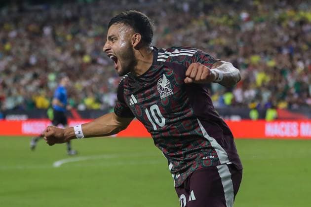 June 8, 2024, College Station, Texas, USA: MexicoÃ¢â‚¬â ¢s ALEXIS VEGA (10) celebrates after scoring the teamÃ¢â‚¬â ¢s first goal of the game during the second half 2024 Mex Tour friendly soccer match between Mexico and Brazil at Kyle Field in College Station on Saturday. College Station USA - ZUMAm257 20240608_zsp_m257_002 Copyright: xBrianxMcLeanx