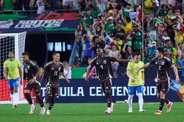 RECORD DATE NOT STATED Seleccion Mexicana 2024 Mexico vs Brazil Julian Quinones celebrates his goal 1-2 of Mexico during the game International Friendly, Länderspiel, Nationalmannschaft between Mexican national team, Nationalteam (Mexico) and Brazil at Kyle Field Stadium, on June 08, 2024, College Station, Texas, United States. COLLEGE STATION TEXAS UNITED STATES  Copyright: xJONATHANxDUENASx 20240608215025_SNM_AM_MEX_BRA_QUINONES210