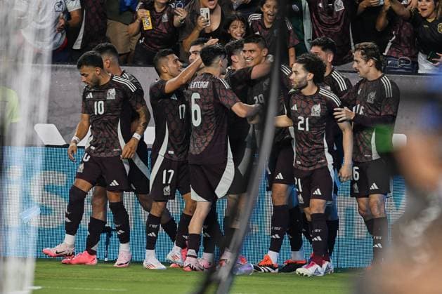 RECORD DATE NOT STATED Seleccion Mexicana 2024 Mexico vs Brazil Guillermo Martinez celebrates his goal 1-2 of Mexico during the game International Friendly, Länderspiel, Nationalmannschaft between Mexican national team, Nationalteam (Mexico) and Brazil at Kyle Field Stadium, on June 08, 2024, College Station, Texas, United States. COLLEGE STATION TEXAS UNITED STATES  Copyright: xDavidxLeahx 20240608222248_SNM_AM_MEX_BRA_MARTINEZ233
