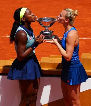 Coco Gauff and Katerina Siniakova celebrate winning the Women s Doubles French Open Tennis, Day 15, Tennis, Roland Garros, Paris, France - 09 June 2024  Copyright: xJavierxGarcia Shutterstockx 14523810ab