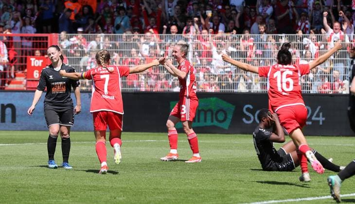 3 f l Pia Metzner cheers after 1 0 with Lisa Heiseler, Sarah Abu Sabbah Joy Emotion Jubilation Sport Soccer Football Regionalliga Women Relegation to 2 Bundesliga DFL Season 2023 2024 09 06 2024 1 FC Union Berlin FCU vs SV Henstedt-Ulzburg DFL regulations prohibit any use of photographs as image sequences and or quasi video