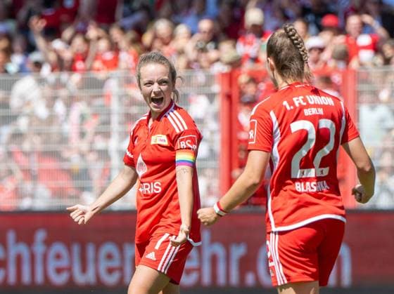 Soccer, Women, Season 2023 2024, Promotion match to 2 Bundesliga first leg , 1 FC Union Berlin SV Henstedt Ulzburg, f l Lisa Heiseler 1 Women 1 FC Union , Anouk Blaschka 1 Women 1 FC Union , Cheering after goal to 3 0, 09 06 2024, Copyright: xMatthiasxKochx