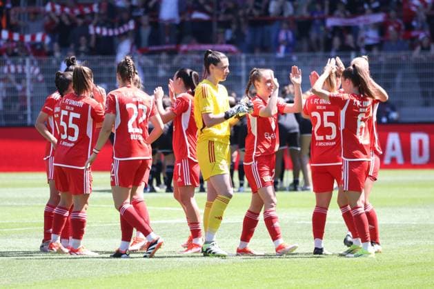 DEU, Region, Women, 1 FC Union vs Henstedt Ulzburg, 09 06 2024, Stadion Alte Foersterei, Berlin, DEU, Region, Women, 1 FC Union vs Henstedt Ulzburg, im Bild Unioner Spieler DFL regulations prohibit any use of Photographs as image sequences and or quasi video Foto Juergen Engler nordphoto GmbH nordphotoxGmbHx xEngler nph00076
