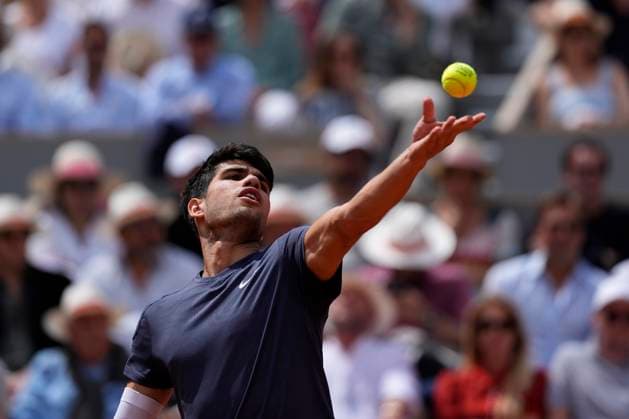 Carlos Alcaraz TENNIS : Roland Garros 2024 - Paris - 09 06 2024 GlennGervot Panoramic 