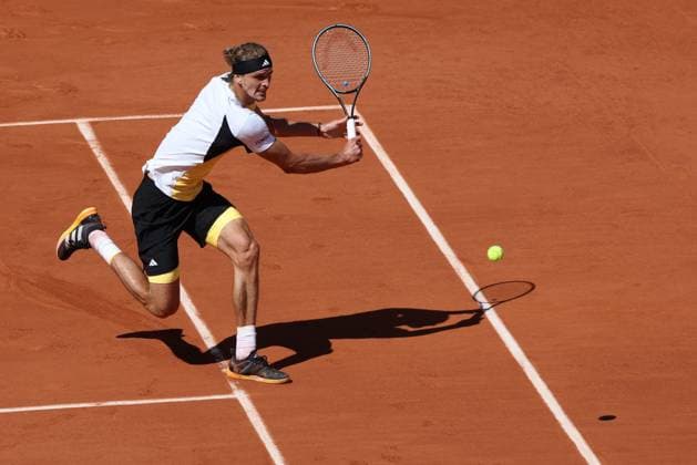 ROLAND GARROS 2024 Thierry Larret Maxppp. Tennis. Roland Garros 2024. Internationaux de France de tennis. Stade Roland Garros, Paris (75). Le 9 juin 2024. Finale Hommes : Court Philippe Chatrier : Alexander ZVEREV (GER) vs Carlos ALCARAZ (ESP) PARIS (75) STADE ROLAND GARROS PARIS ILE DE FRANCE FRANCE  Copyright: xThierryxLarret MAXPPPxThierryxLarretx TL_20240609_0045 0535795454st