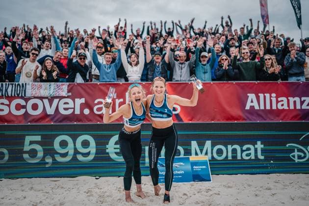 Beach volleyball women German Beach Tour 2024 Tourstop Bremen 09 06 2024 f l Paula Schürholz and Kim van de Velde win the tour stop in Bremen Bremen Waterfront Bremen Germany
